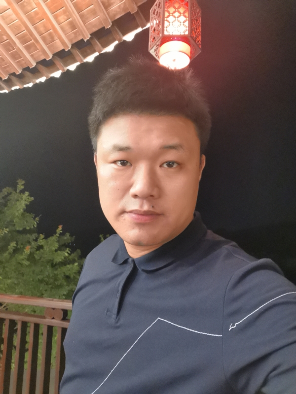 耿直boy的第一张照片--重庆王婆说媒